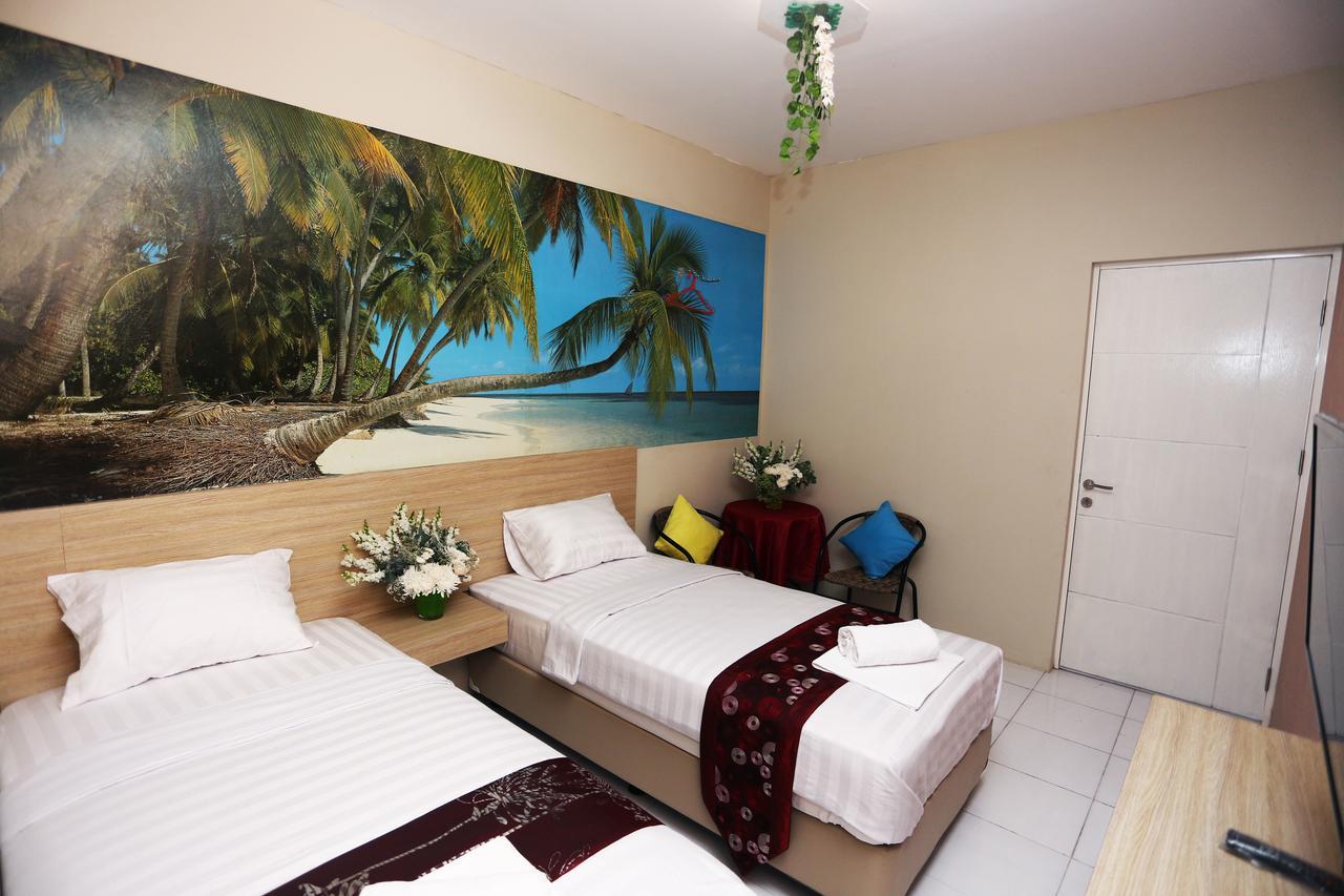 C.Stone Hotel Surabaya Eksteriør billede