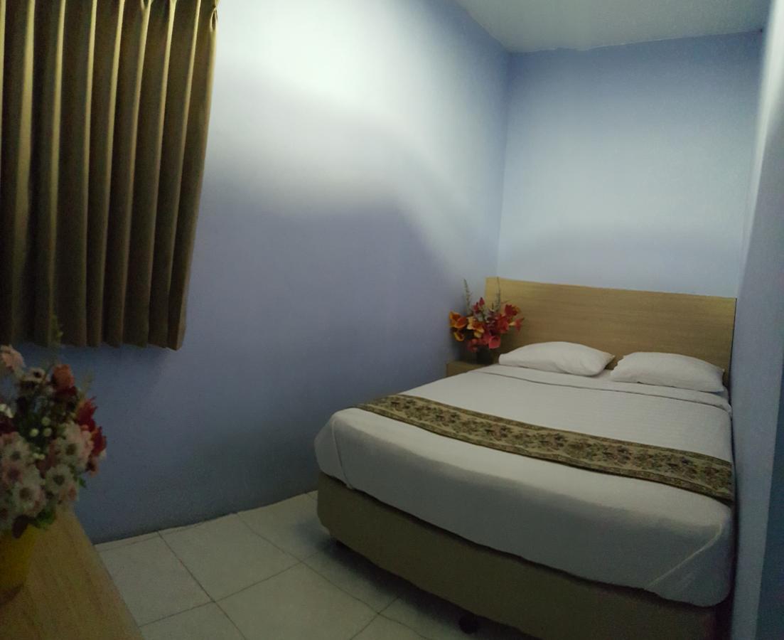 C.Stone Hotel Surabaya Eksteriør billede